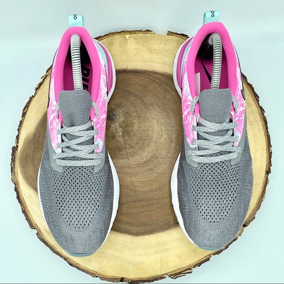 NIKE WOMENS ODYSSEY REACT 2 FK VARIOUS SIZES - Picture 4 of 12